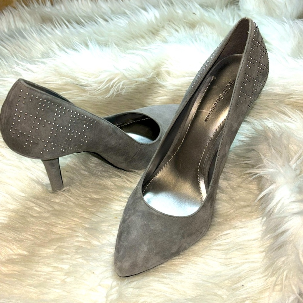 BCBGeneration Gray Suede Stiletto Heels Shoes Silver Accents Women’s Sz 8.5